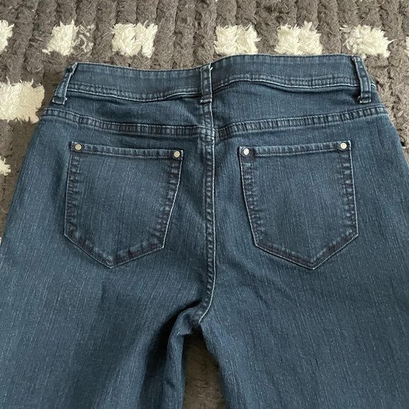 Straight leg jeans - Picture 3 of 3